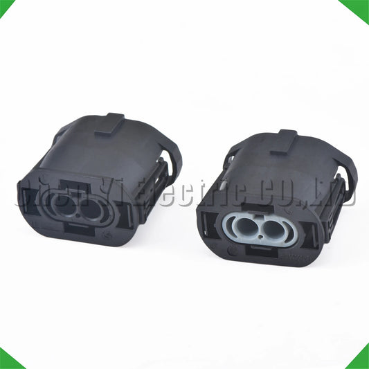 1355665-1 BMW fog light wiring connector