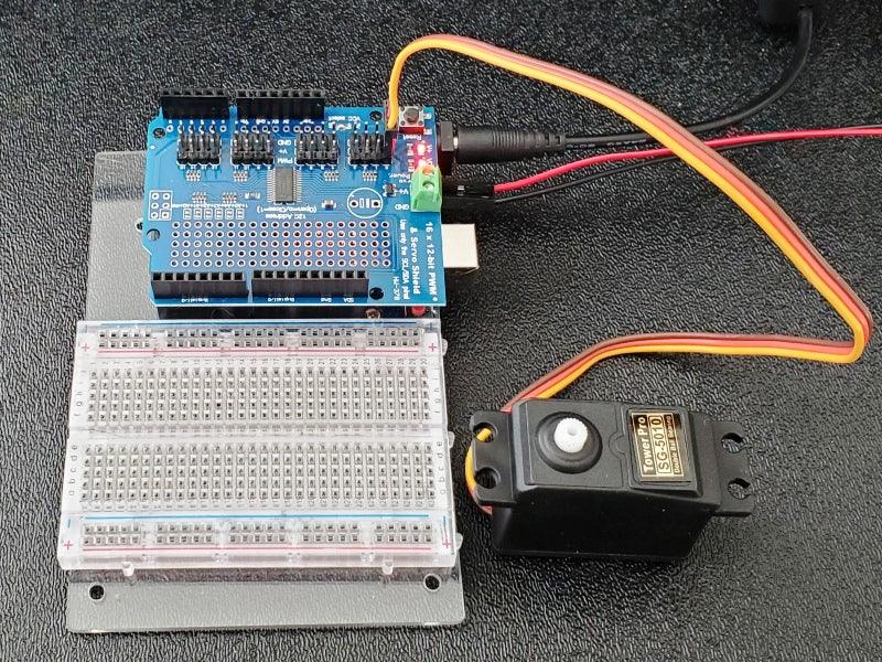 16-Channel-PWM-Servo-Controller-Shield-In-Use