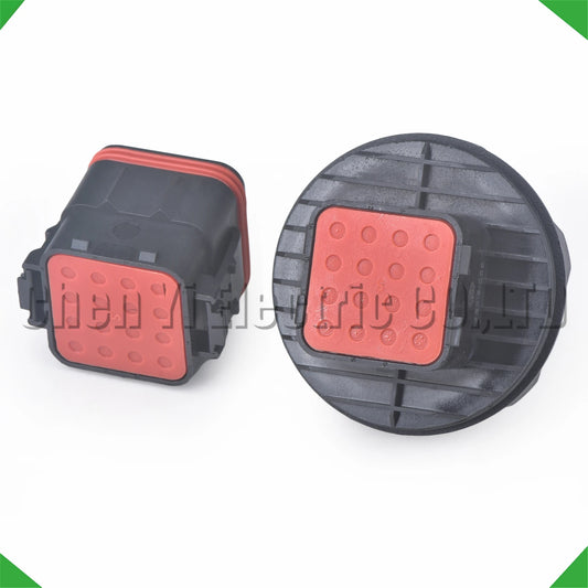 Close-up of 16 Pin wire harness plug 132016-001 132016-000 for Lveco X5000 and M3000S headlights
