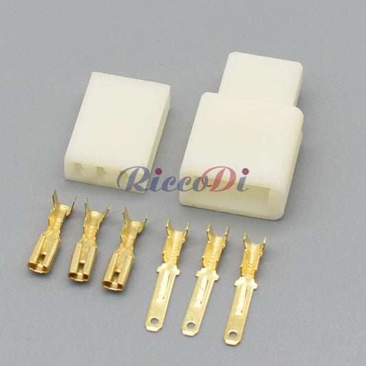 Close-up of brass terminals on 2.8mm 3 pins male female automotive connector plug with 15cm wires