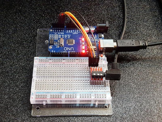 3.5mm-TRRS-Audio-Jack-Breakout-Module-In-Operation