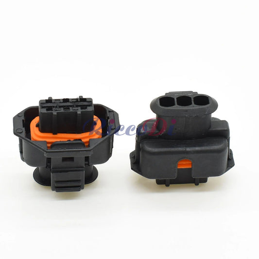 Close-up of terminals on 3-Pin auto sensor connector for diesel injection pump