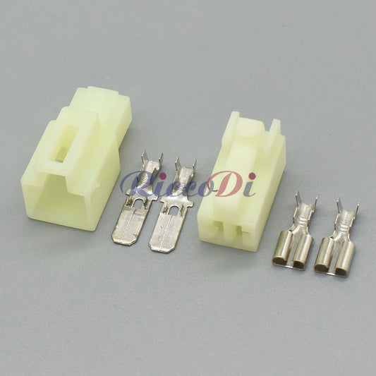 Close-up of 6.3mm 2 pin automotive wire connector showing secure waterproof socket interface