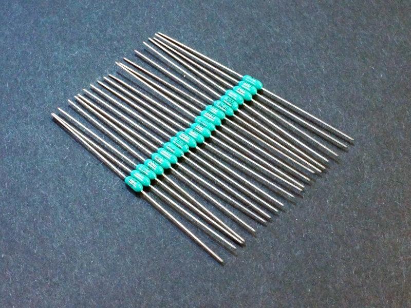 Cap-Glass-100nF-qty-20-CC