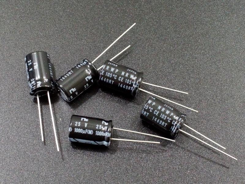 Capacitor-Electrolytic-1000uF-25V-Qty-5