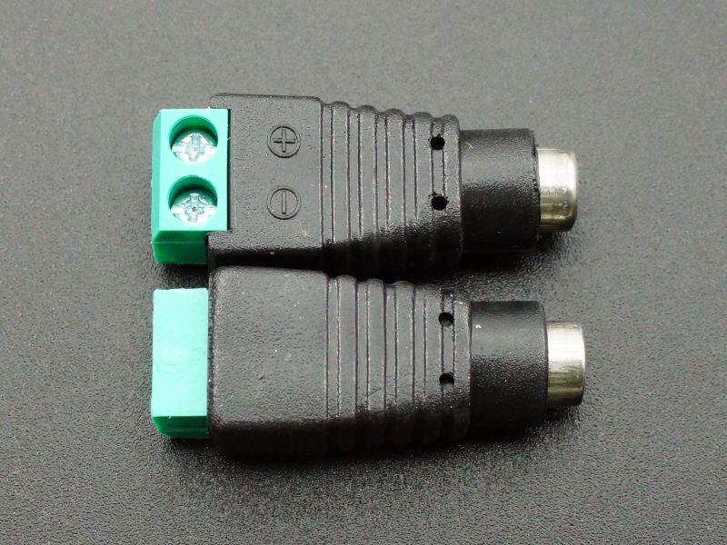 DC-Power-Jack-Adapter-Female-Closeup-1