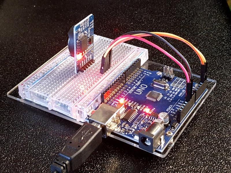 DS3231-with-EEPROM-Module-In-Operation_9be43f03-4a69-407d-bbf9-a3e6f3c3fa93