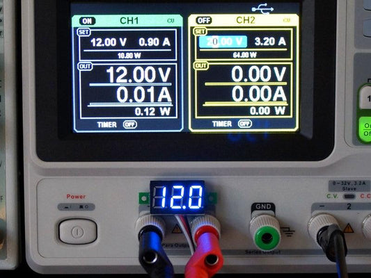 DVM-0-100V-Blue-Accuracy