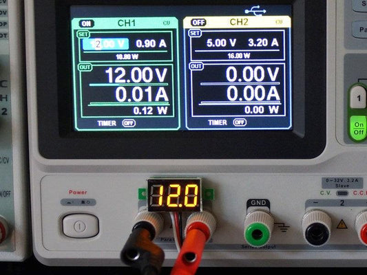 DVM-0-100V-Yellow-Accuracy