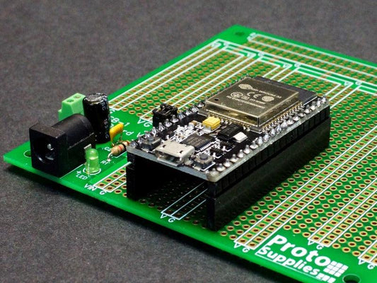 ESP32-on-MCU-Proto-Board-with-DC-Input_a5e3459f-f98c-4ba9-a8a7-3daf5e51ee91