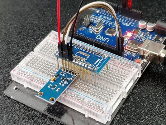 GY-30-BH1750FVI-Digital-Ambient-Light-Intensity-Sensor-In-Test