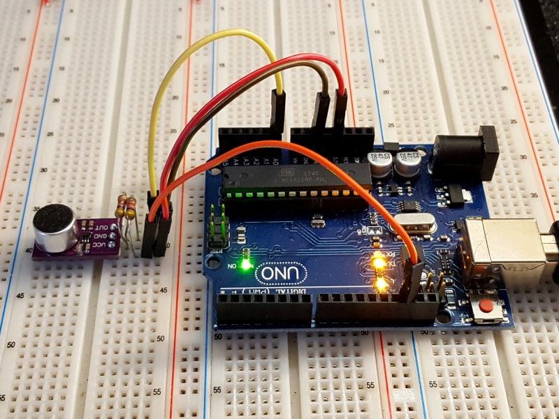 MAX9812L-Microphone-Amplifier-Module-In-Operation