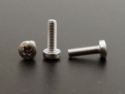 Machine-Screw-M3x10-Closeup