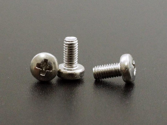 Machine-Screw-M3x6-Closeup