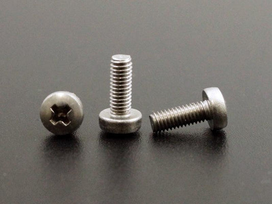 Machine-Screw-M3x8-Closeup