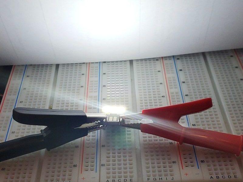 Mini-USB-LED-Light-In-Operation-rotated-e1580855392537