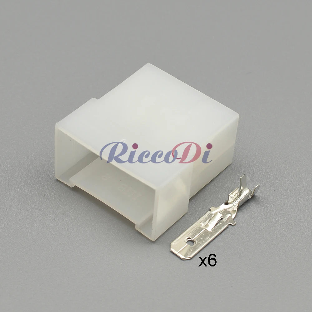 6-Pin Automotive Connector 880297-1 / 180906-0 with Metal Pins — TE Connectivity AMP Wiring Plug