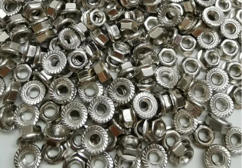 100PCS/Lot 32650 Battery Screw Nuts M4*5 Nickel-plated No-weld Mounting Nut Screws with Pad for DIY LiFePO4 Battery
