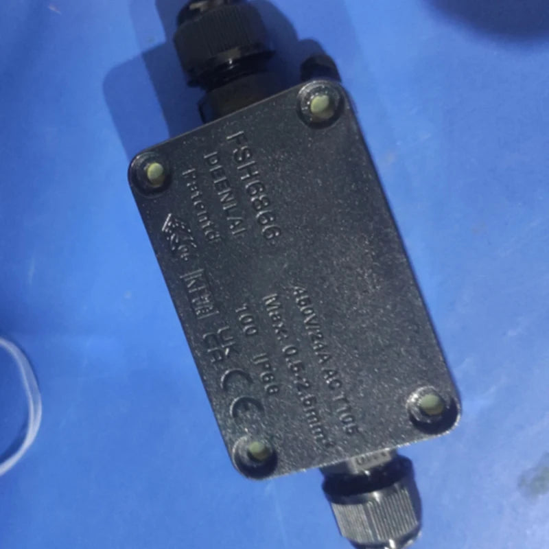 IP66 Waterproof Outdoor Junction Box 2/3 Way Electrical Cable Connector Case