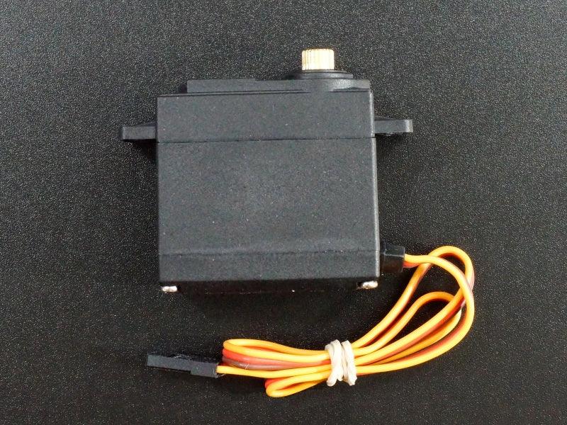 Servo-MG995-Side