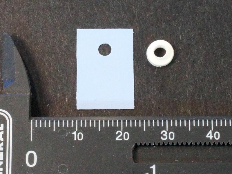 Silicon-Thermal-Pad-with-Bushing-Washer-Closeup