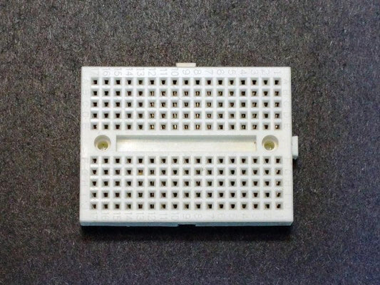 Solderless-Breadboard-170-Details-Hobby-Line