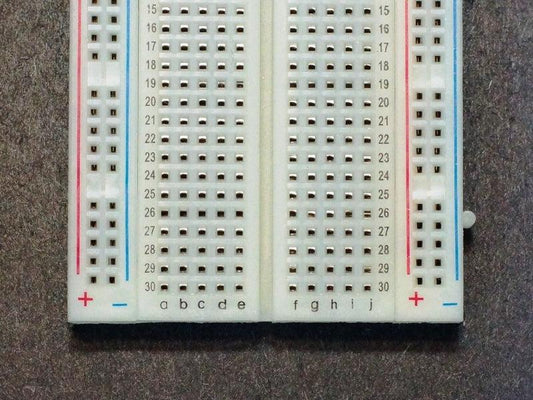 Solderless-Breadboard-400-Details-Hobby-Line
