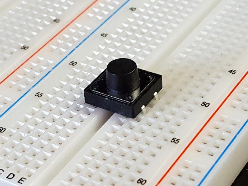 Tactile-Pushbutton-Round-12mm-on-Breadboard