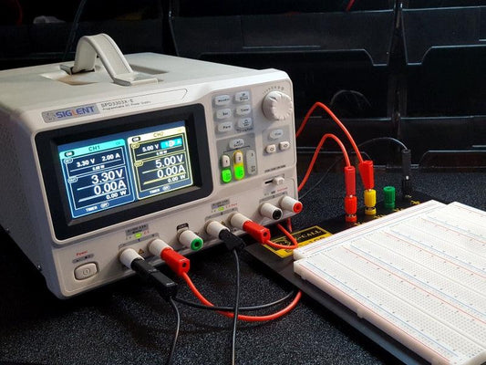 Test-Lead-Banana-Plug-to-Banana-Plug-16AWG-1M-In-Use