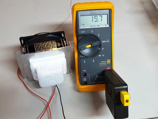 Thermoelectric-Peltier-TEC1-12706-Kit-Operating-with-no-cooling-side-fan