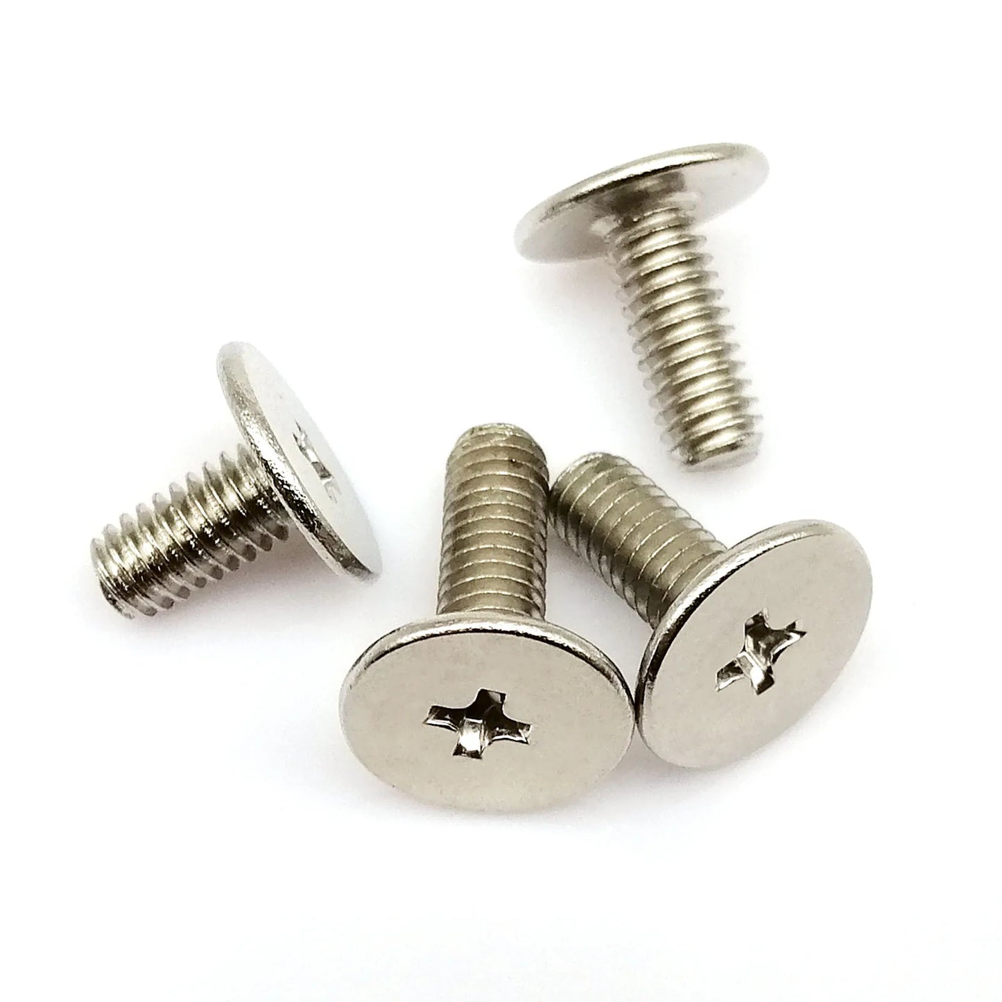 Ultrathin_flat_head_Phillips_screw_for_notebook_and_PC_repair