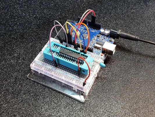 ZIF-Socket-40-Pin-Narrow-Body-In-Operation