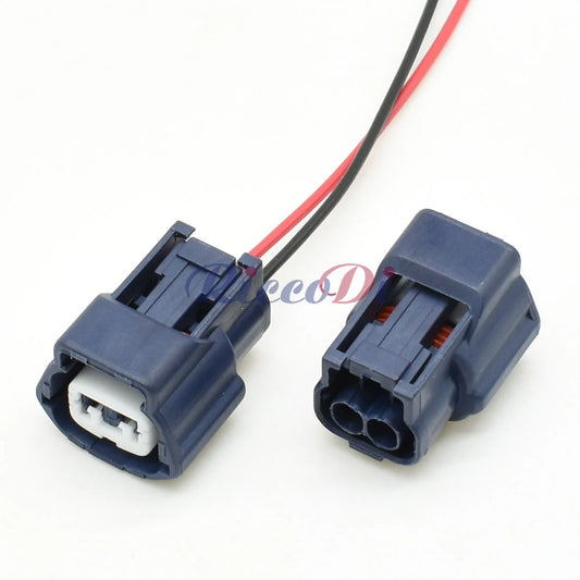 Automotive wire connector showing socket interface with secure and stable fit for wiring