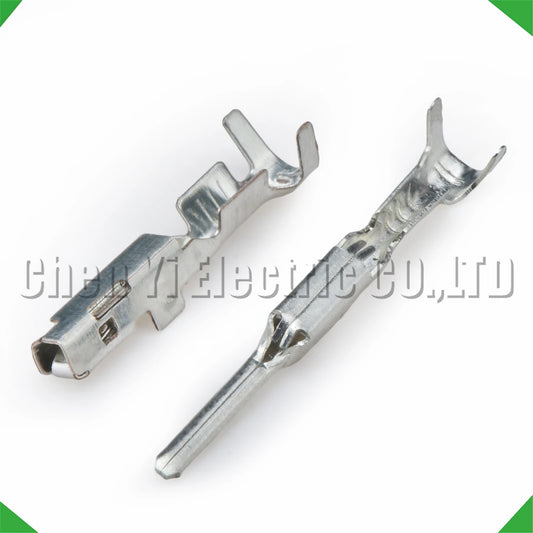 Wire crimp terminal pin for automotive connector