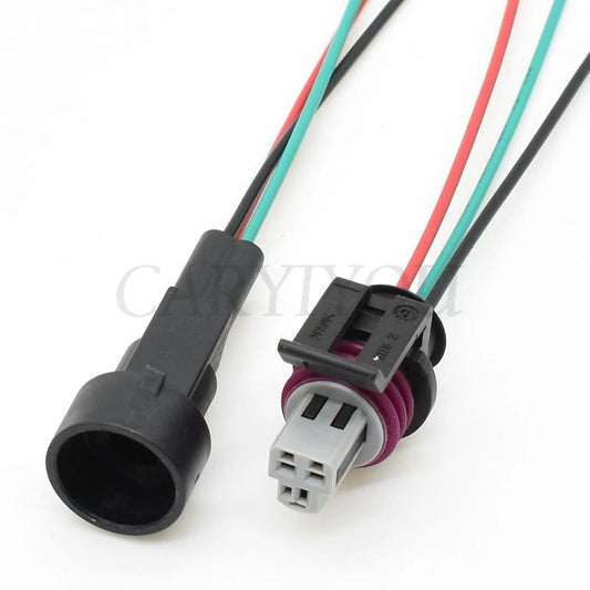 Close-up of 3-Pin terminals in Delphi LS TPS AEM MAP GT150 sensor throttle connector 15397275 15397149 for precise connection