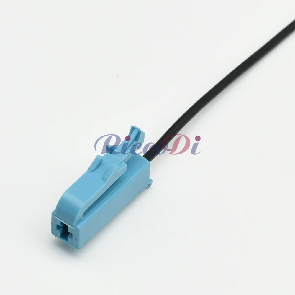 3.5mm blue automotive connector in real application for secure wiring in cars, motorcycles, and ebikes