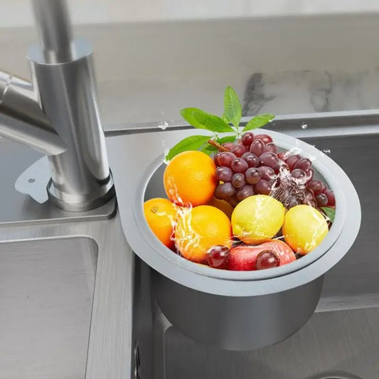 Sink strainer with dry and wet separation design