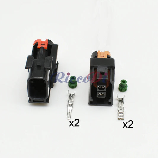 Sealing structure of male plastic housing automotive waterproof connector