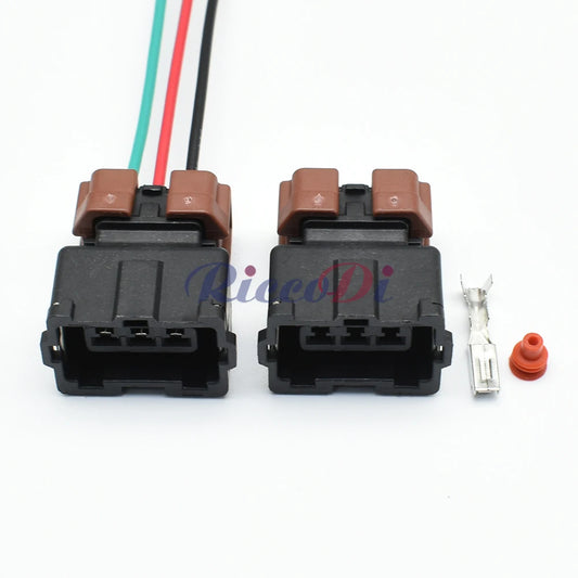 Close-up view of PB185-03026 3.5mm series female connector terminals automotive waterproof plug with 15cm wires