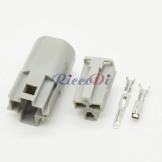 Close-up of USB 3-Pin male and female terminals in auto cigarette lighter wiring harness connector