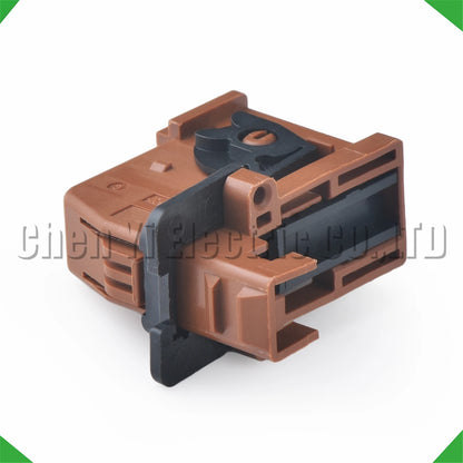 1379096-1 automotive wire harness connector plug