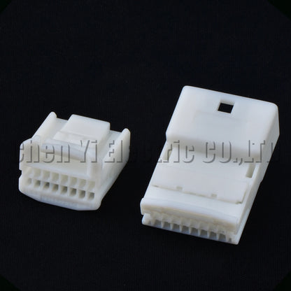 1565894-1 automotive wire harness connector plug