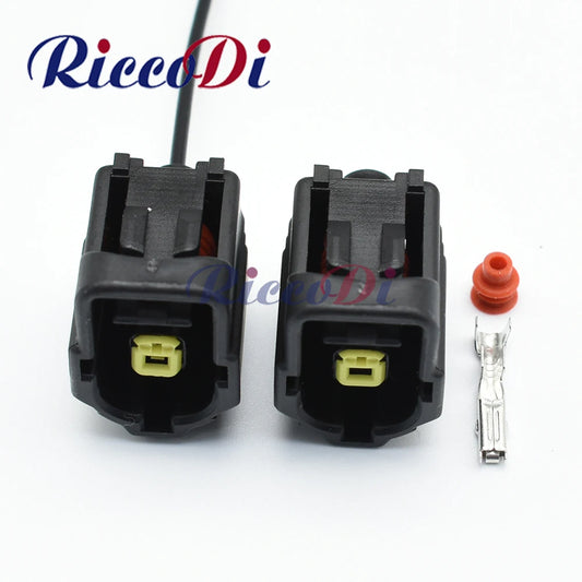 1.8 series automotive female socket connector designed for car wire harness electrical connections