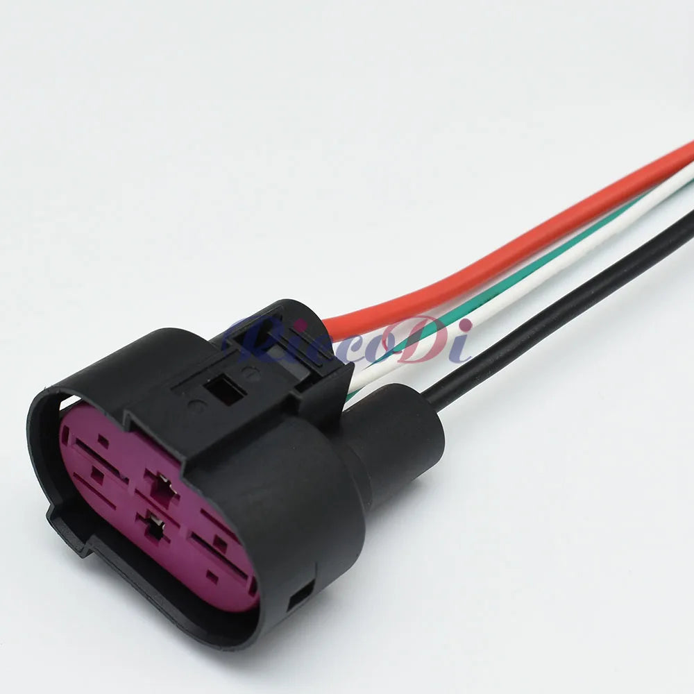 1K0906234 4 pin electronic fan harness connector interface view
