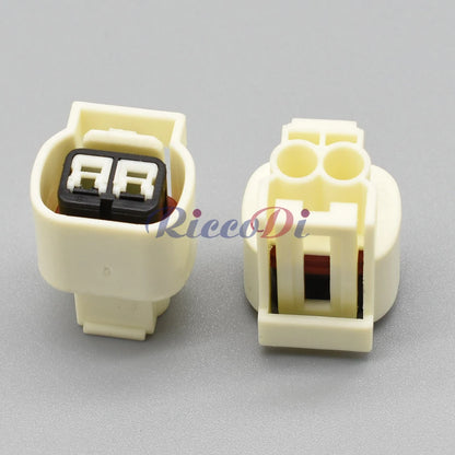 2 pin female holder plug designed for stable automotive turn signal wiring
