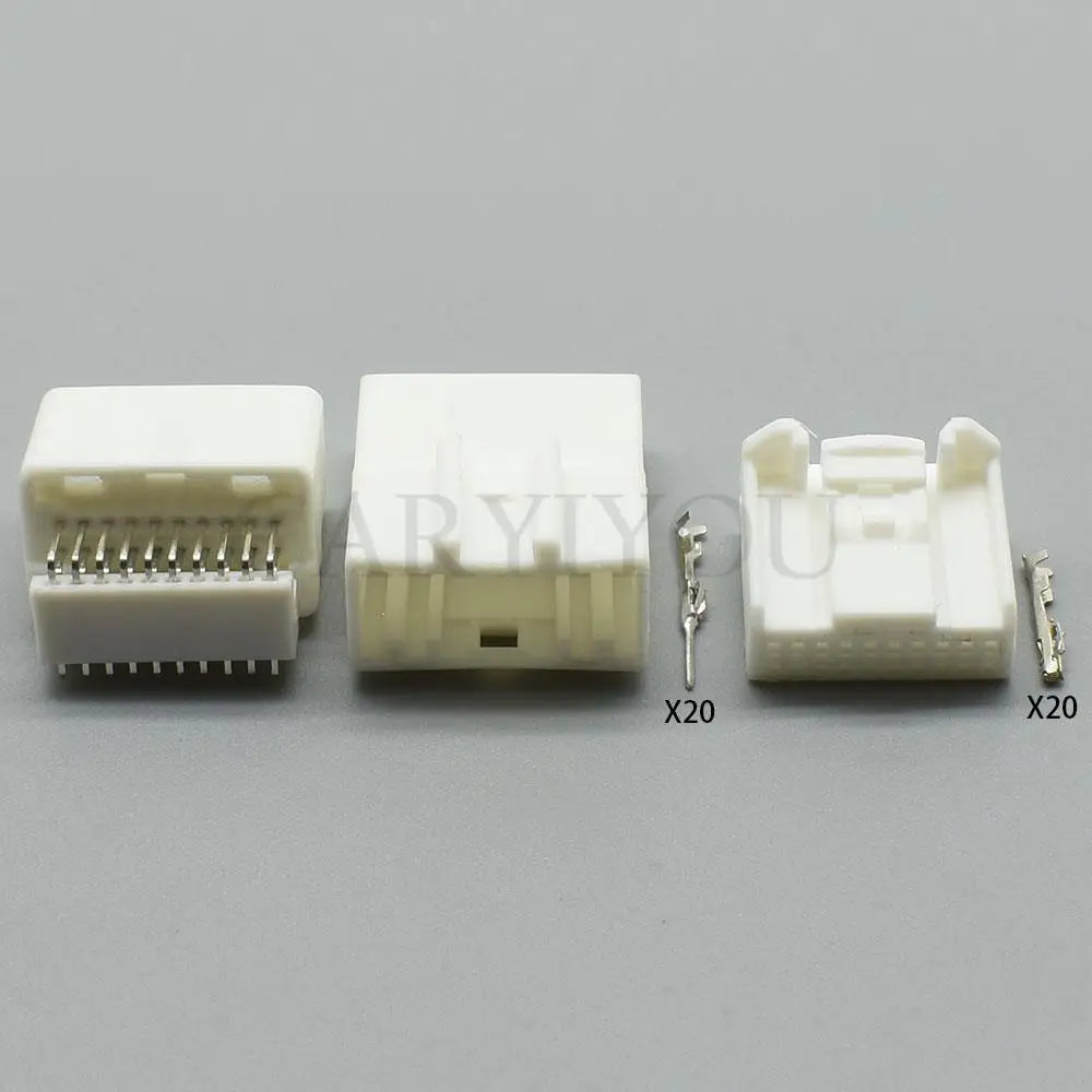20 pins car CD player wiring harness socket showing locking structure