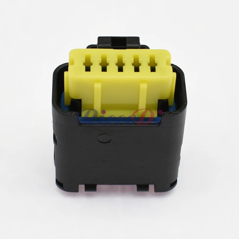 211PC052S0081 female male waterproof wire connector automotive with cables detail