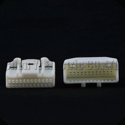 Set of 24 Pin automotive audio navigation host connectors, wire harness plug for Toyota and Nissan, part numbers included