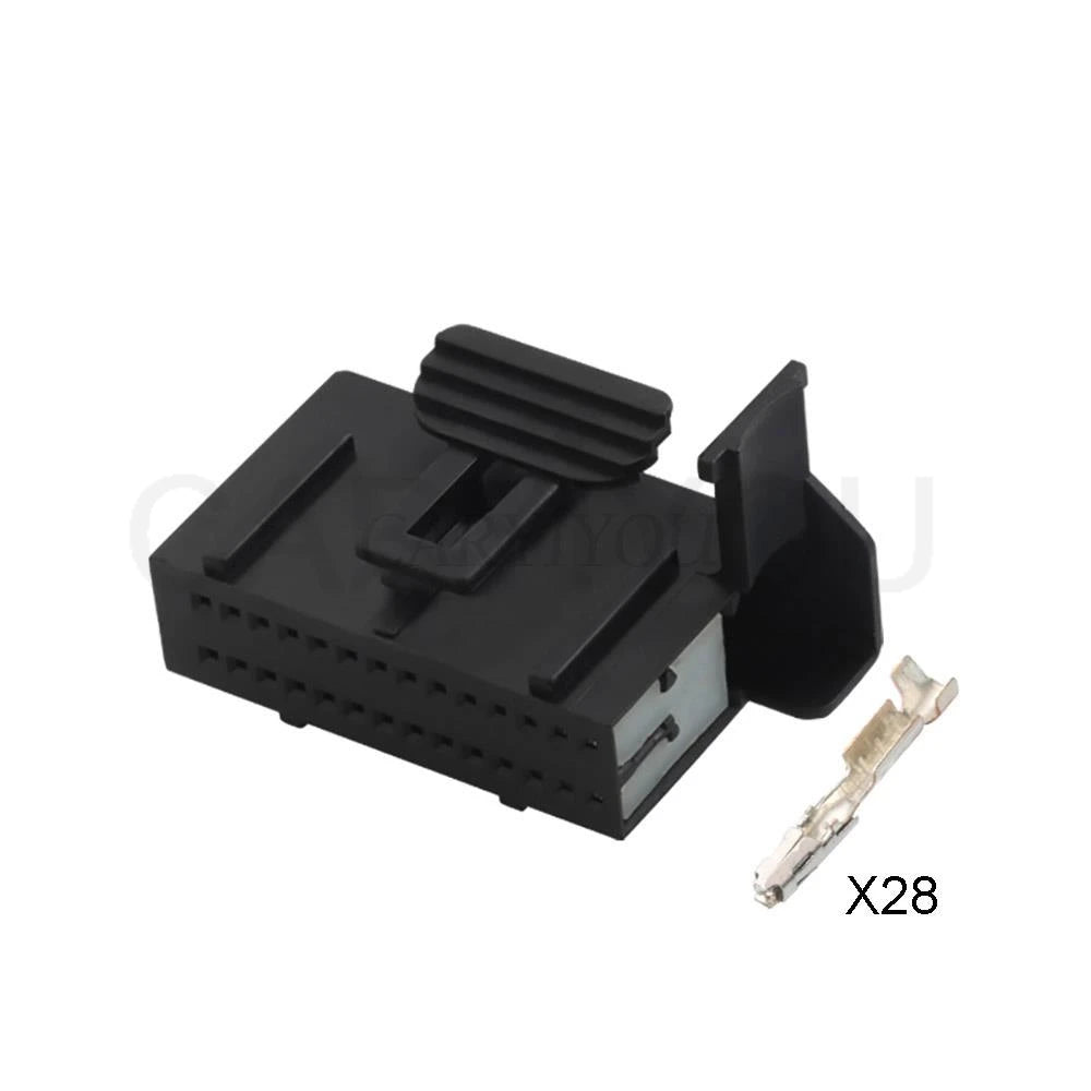 28 pin electrical auto wiring harness connector DJ7281-0.6-21 auto cable socket with terminals