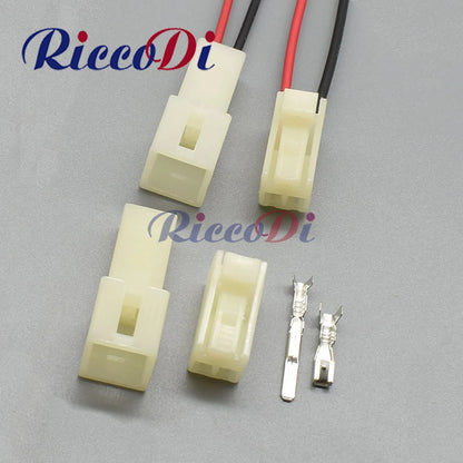 Front view of 2 pin 3mm female automotive wiring connector plug for car and motorcycle